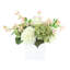 Hortensias et Stephanotis assortis dans un pot carré