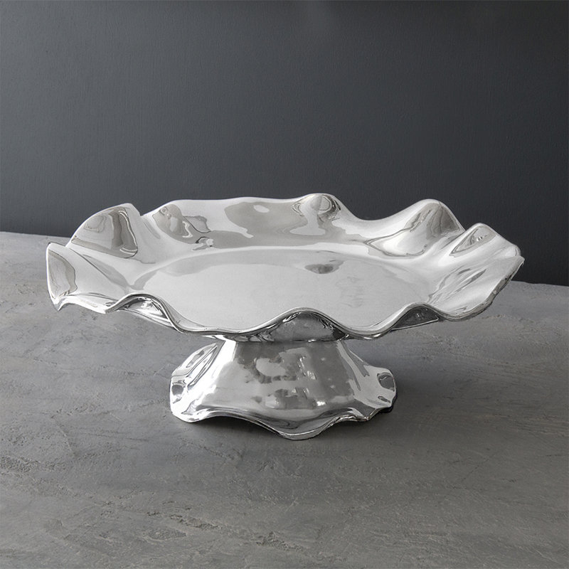 Vento Cake Stand