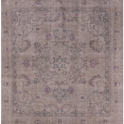 Tapis brun à motif oriental