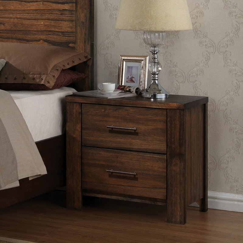 Table de chevet en bois au fini chêne pour une chambre relaxante avec 2 tiroirs