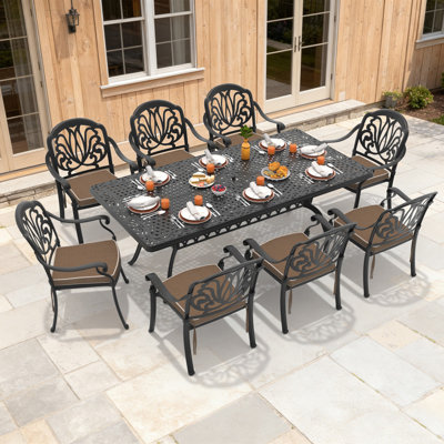 Ensemble de salle à manger 9 pièces en aluminium coulé pour patio, table rectangulaire de L 82,68 po avec trou pour parasol et 8 chaises empilables avec coussins bruns
