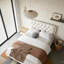 Structure de lit en velours-665986407-665986405