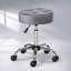 Chaise de bureau confortable à hauteur réglable, avec dossier ergonomique et base pivotante fluide, idéale pour une assise ergonomique et de longues heures de travail.