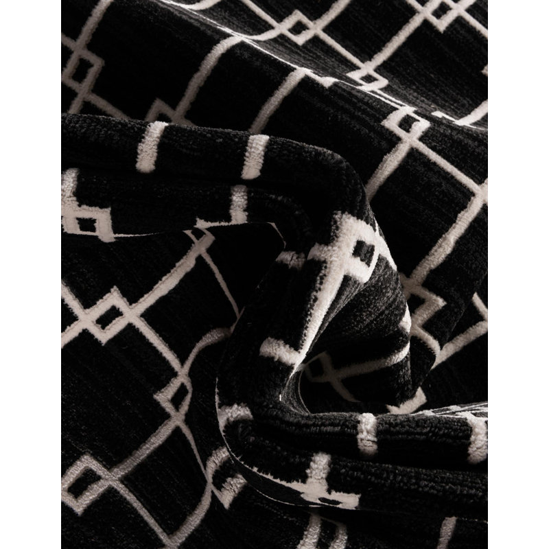 Tapis noir Jill Zarin Metropolitan Uptown, Rectangle 4 pi 1 po x 6 pi 1 po