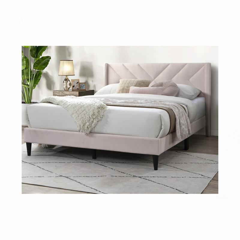 Lit tapissier en velours