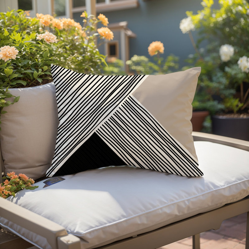 Coussin intérieur \/ extérieur Mitzi Minimalist, H 14 po x l 20 po, Beige / crème / noir