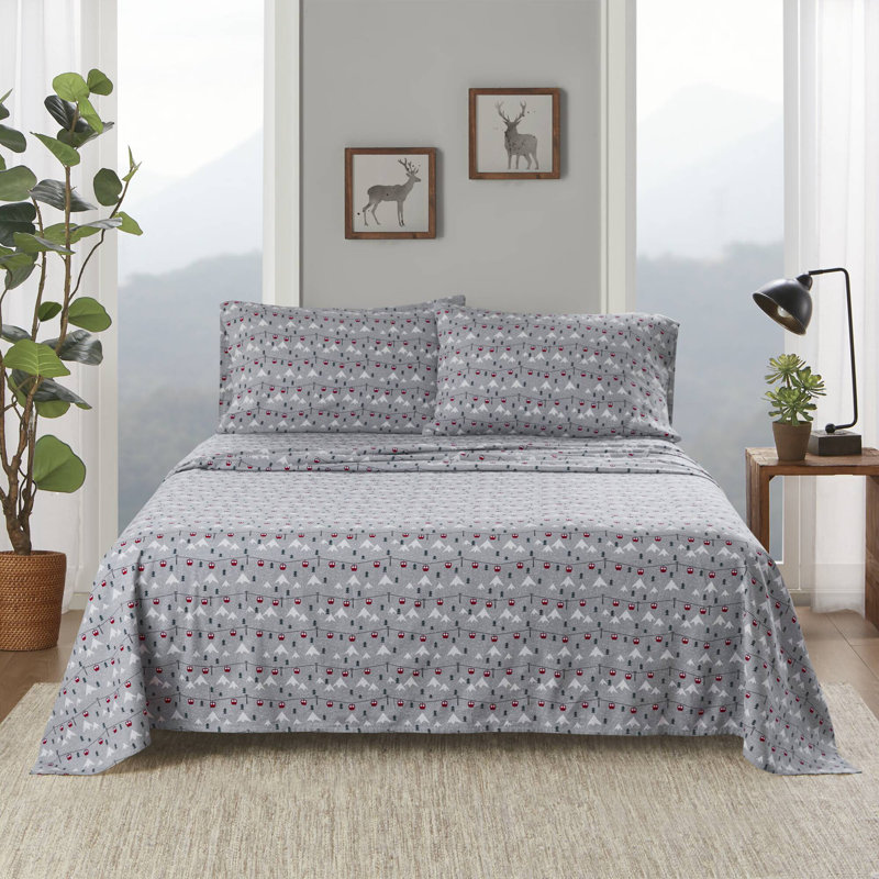 4 PCSSoft Bedding Sets, Full Duvet Cover + 3 Additional Pieces