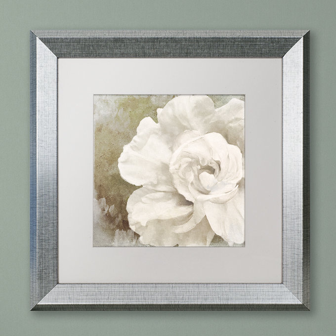 «Petals Impasto II» par Jadaya, reproduction d'art encadrée, H 11 po x l 14 po x P 0,5 po, Cadre brun, Blanc