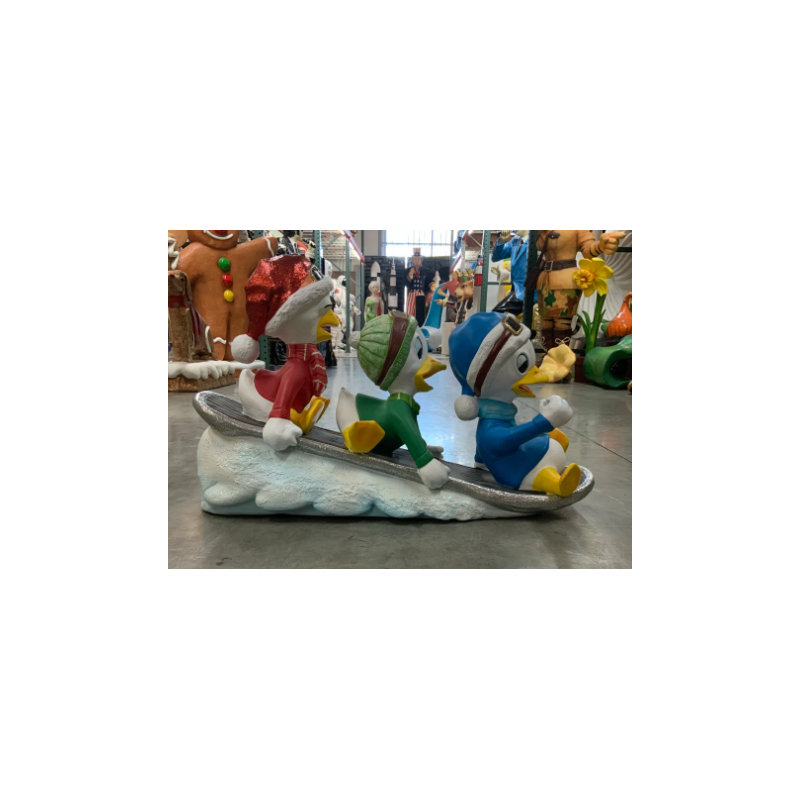 Statue Jahzel Ducklings on Snowboard