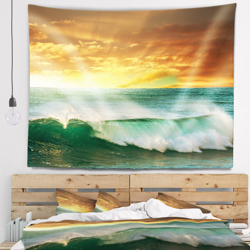 Plage, tempête, vague blanche et tapisserie bleue, H 32 po x l 39 po