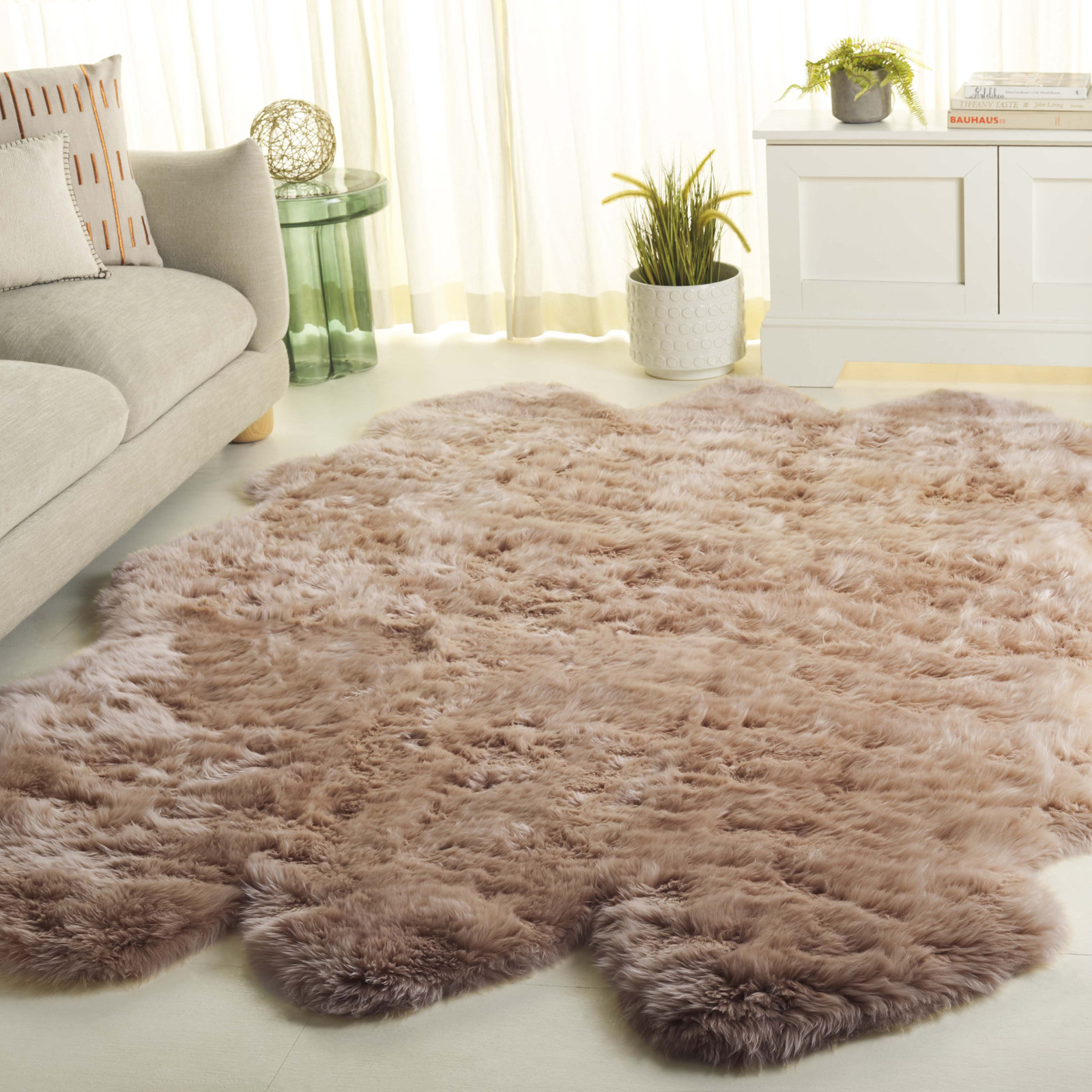 Pavlova Natural Beige Handmade Sheepskin Rug, Rectangle 5'5" x 7'7"