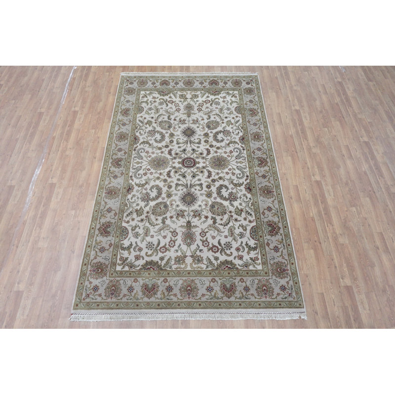 Tapis oriental élégant d'inspiration florale Agra 6 x 9