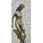Sculpture en bronze de la déesse féminine nue