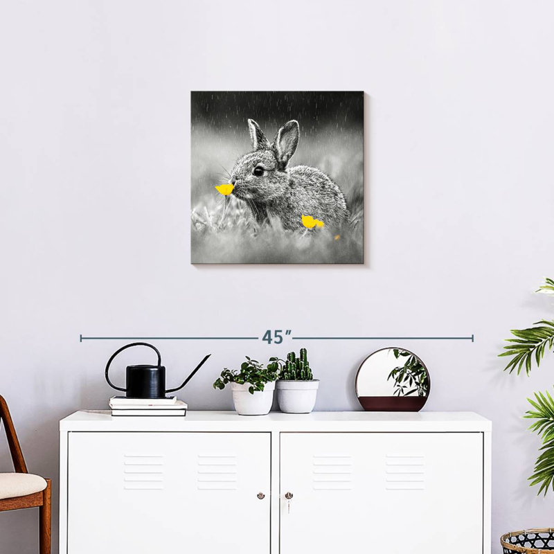 Bunny Sniffing Flower Pop, H 20 po x l 20 po