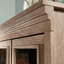 Utilisation de bureau, finition brune, style, fabrication en bois d'ingénierie, tablette réglable derrière les portes en verre encadrées, gestion des câbles, profondeur de 31,19 po, largeur de 17,75 po, hauteur de 41,02 po, poids de 77,69 lb pour
