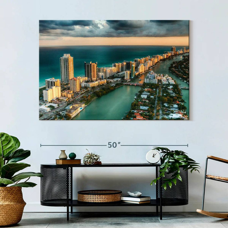 Nicci Stormy Miami, H 34 po x l 51 po