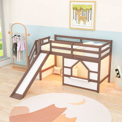 Lit mezzanine simple bas avec tablettes, escaliers, glissade et lumières DEL