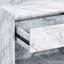Table d'appoint et tiroir blancs en simili marbre avec rangement blanc