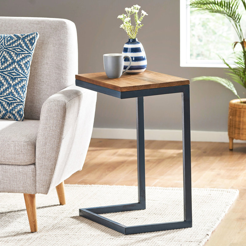 Grande table d'appoint en bois de sapin et en fer de style antique, apportant un rangement esthétique à votre décor, 12,51 pouces de largeur, 17,85 de profondeur, 25,63 pieds de hauteur avec une base à plateau naturel, idéale pour divers