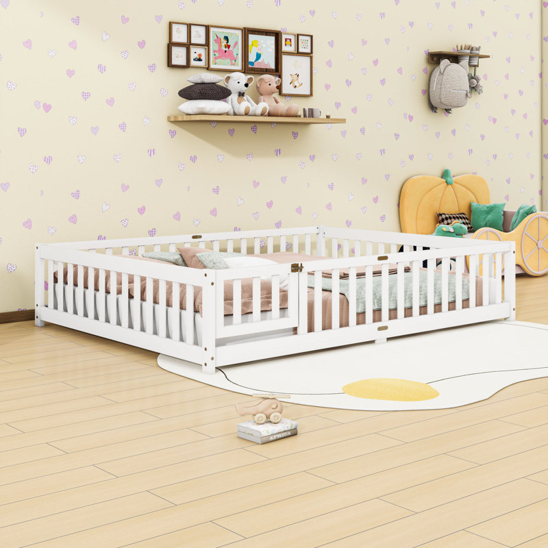 Grand lit en bois avec clôture, Blanc
