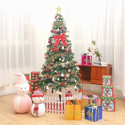 Arbre de Noël artificiel 6 pi avec lumières à DEL écoénergétiques, y compris 195 jupes d'arbre suspendues et garde-corps