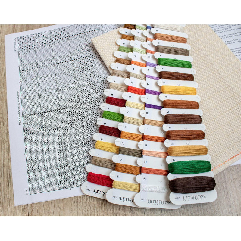 Ensemble de point de croix compté Santa's Rest par la cheminée par Letistitch L8052