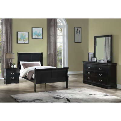 Julianis 5-2_Norah Sleigh Bedroom Set.