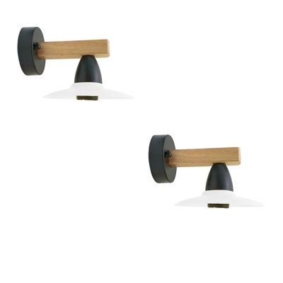 Doegolia Armed Sconce