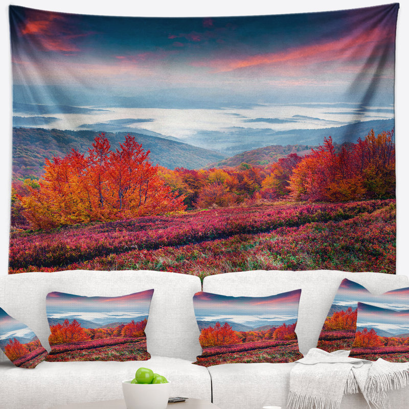 Tapisserie en polyester paysage d'automne dans les Carpates avec accessoires de suspension inclus, H 50 po x l 60 po