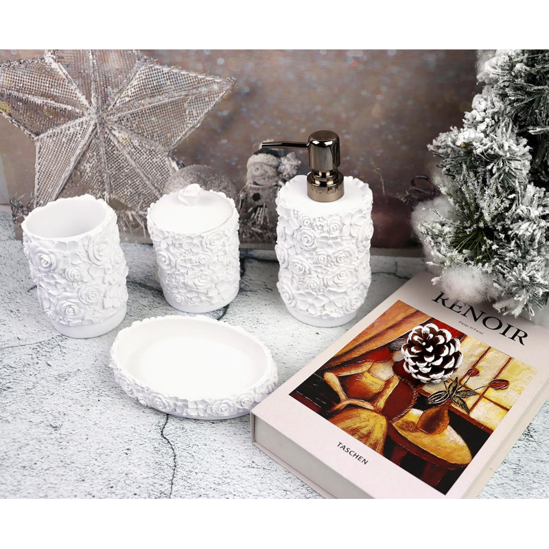 Bathroom accessory set