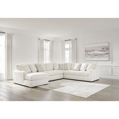 Chessington 4-Piece Sectional With Chaise