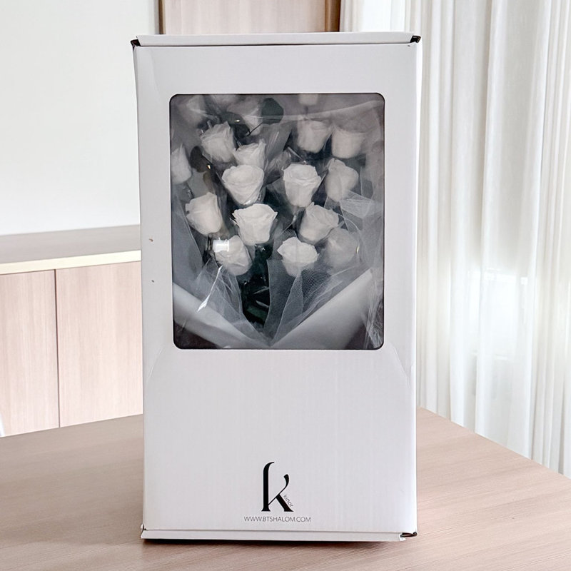 Bouquet de roses blanches préservées, Blanc