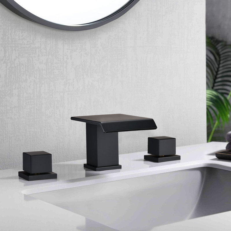 Robinet de salle de bain moderne à large entraxe