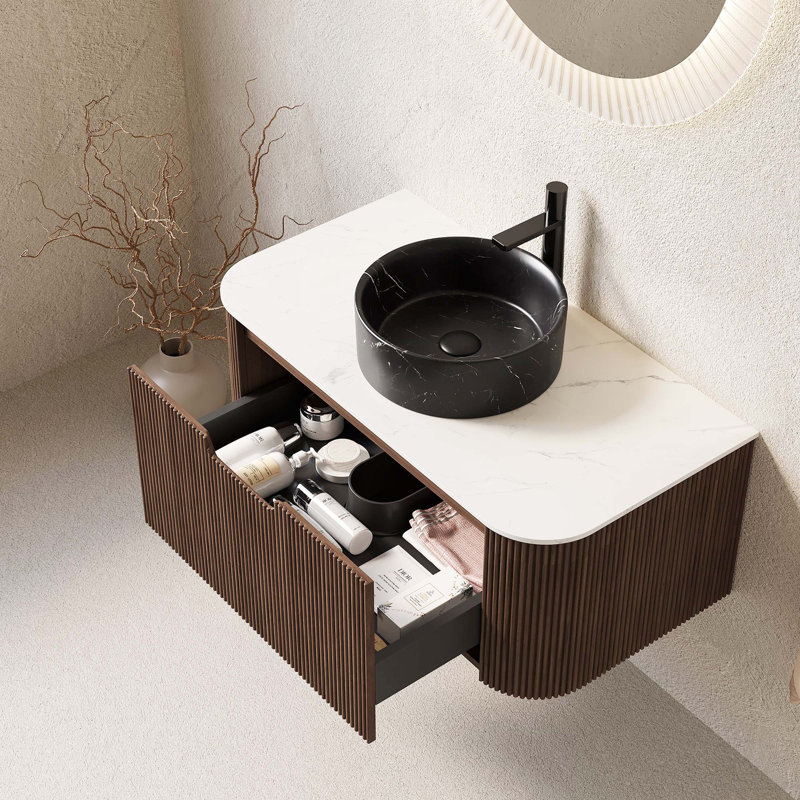 Meuble-lavabo flottant 36 po avec lavabo, armoire de rangement rayée à bord arrondi avec tiroir, lavabo rond en céramique noir pierre et plateau en pierre frittée blanc de Carrare, pré-assemblé, grain de bois noyer foncé