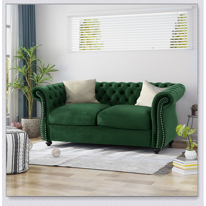 Canapé deux places confortable avec tissu doux pour la peau et rembourrage épais et résistant pour une assise des plus agréables