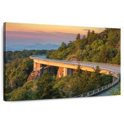 Linn Cove Road Trip