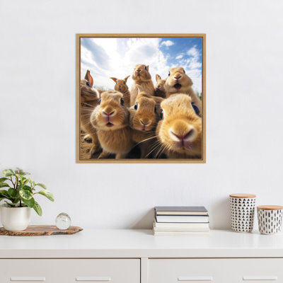 «Funny Animal Rabbit Bunny Selfie» par The Creative Bunch Studio, reproduction d'art sur toile encadrée