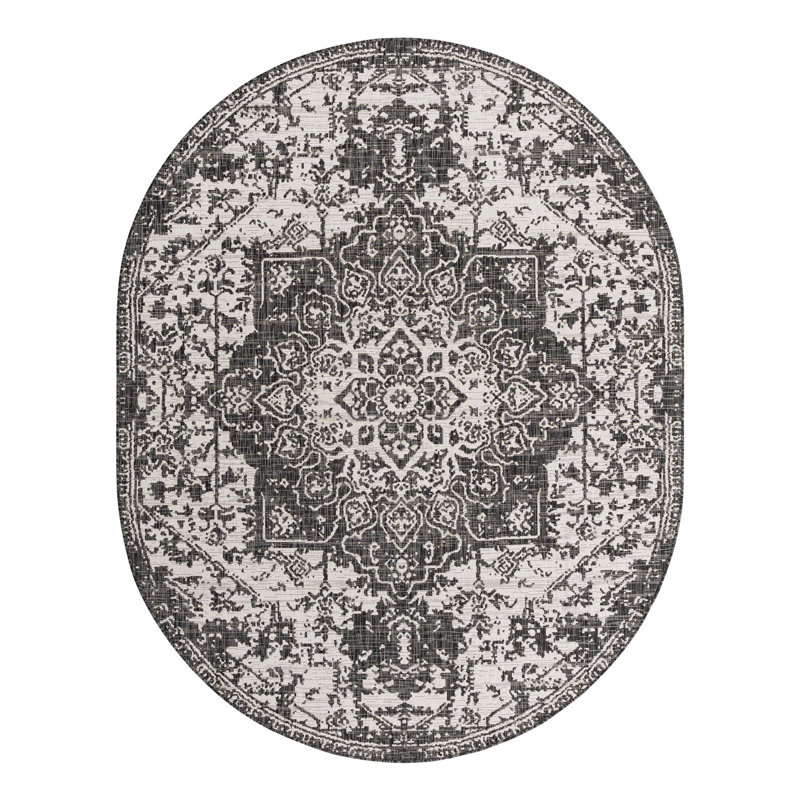 Tapis intérieur / extérieur Amada, Ovale 7 pi 10 po x 10 pi