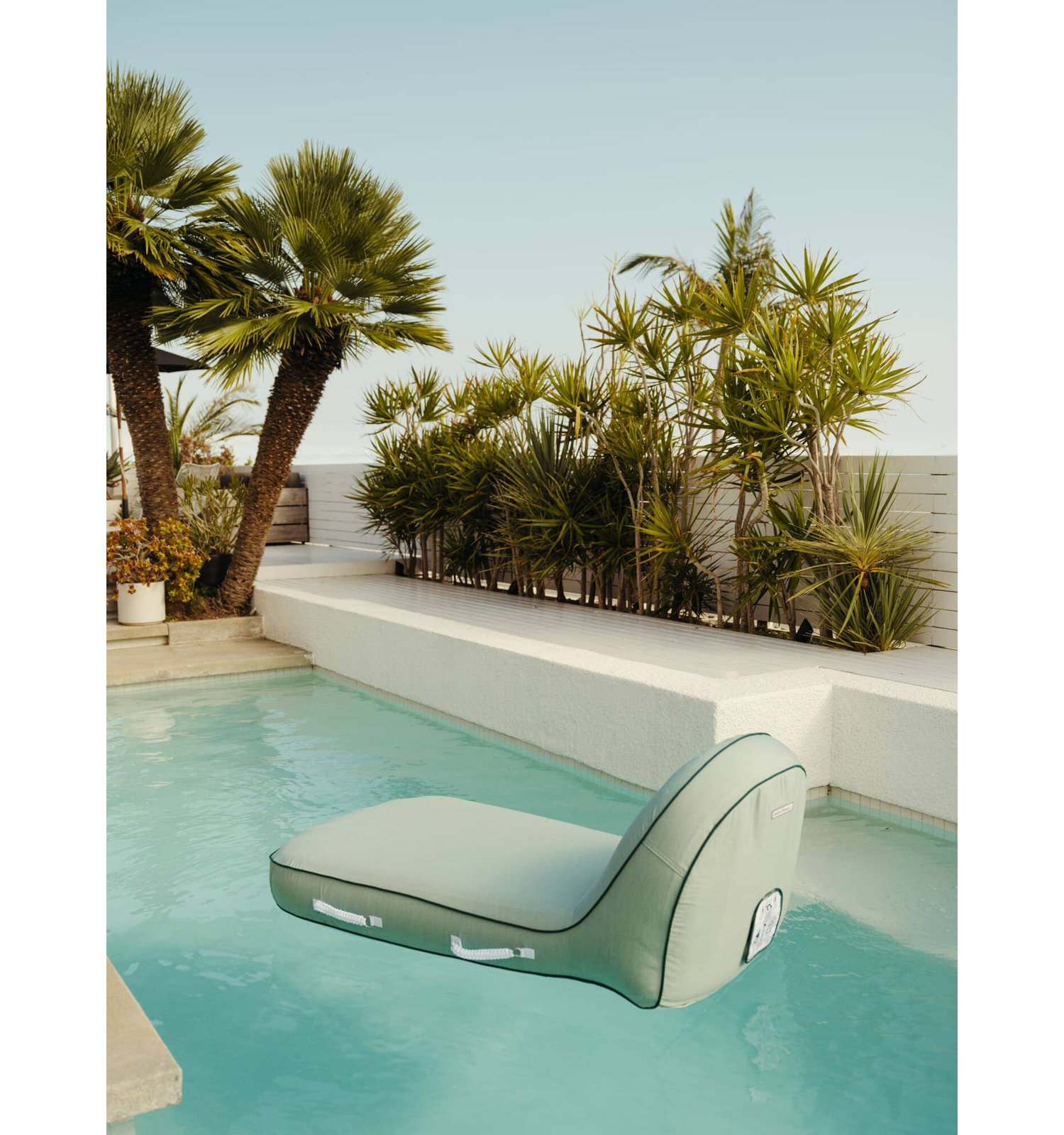 Pool Lounger, Rivie Green