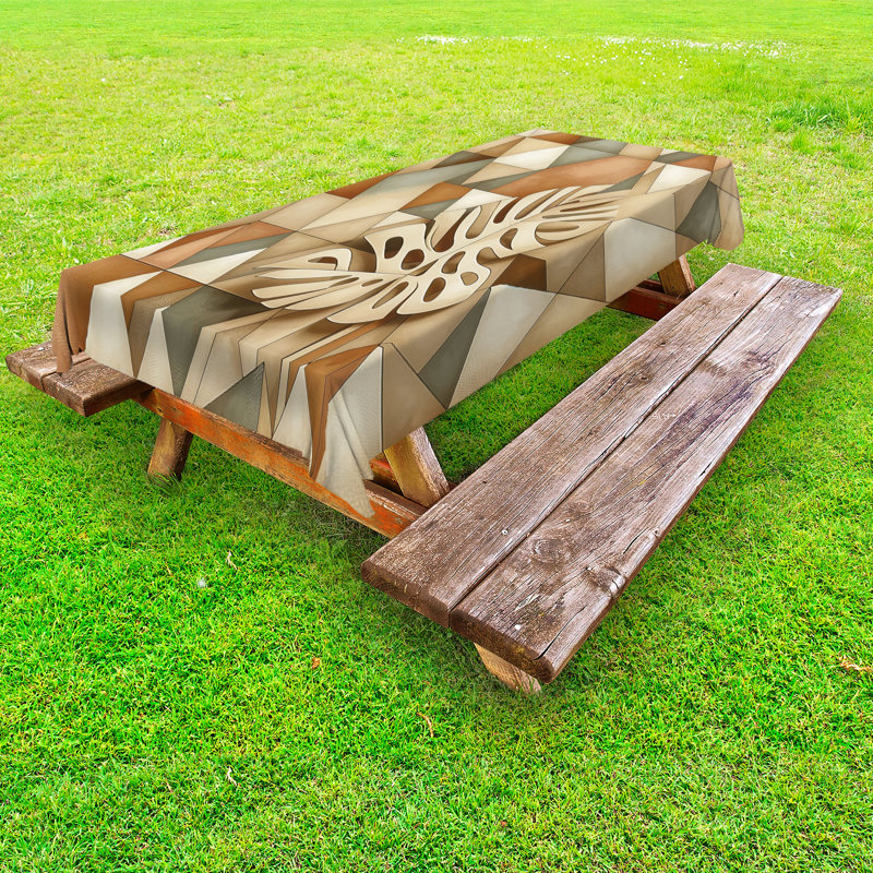Muntz Rectangle Geometric Polyester Tablecloth, 84" x 58"