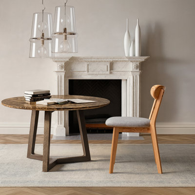 Chaise de salle à manger rembourrée avec pieds en chêne