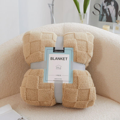  Soft And Cozy Checkered Fleece Throw Blanket For Bed & Sofa.