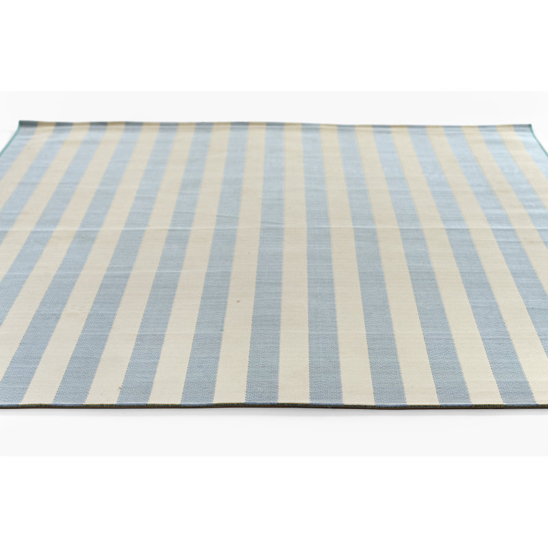 Tapis d'extérieur rayé bleu Novogratz by Momeni Icon 7 pi 10 po x 10 pi, 7 pi 10 po x 10 pi