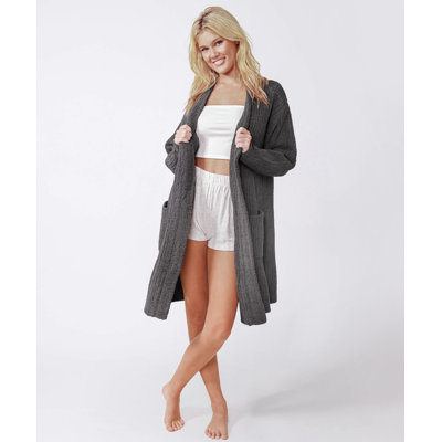 Snug Polyester Blend Fleece Girl / Woman+ Above Knee Bathrobe with Pockets