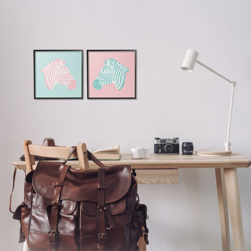  Ensemble de 2 giclées sur fond rose et bleu sarcelle par Martina Pavlova, H 12 po x l 12 po, Giclée encadrée noir minuit