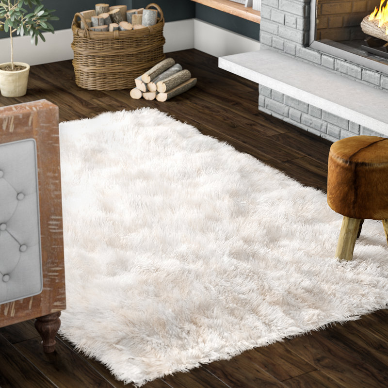 Tapis imitation peau de mouton blanc cassé Shawnta, Rectangle 5 pi x 8 pi