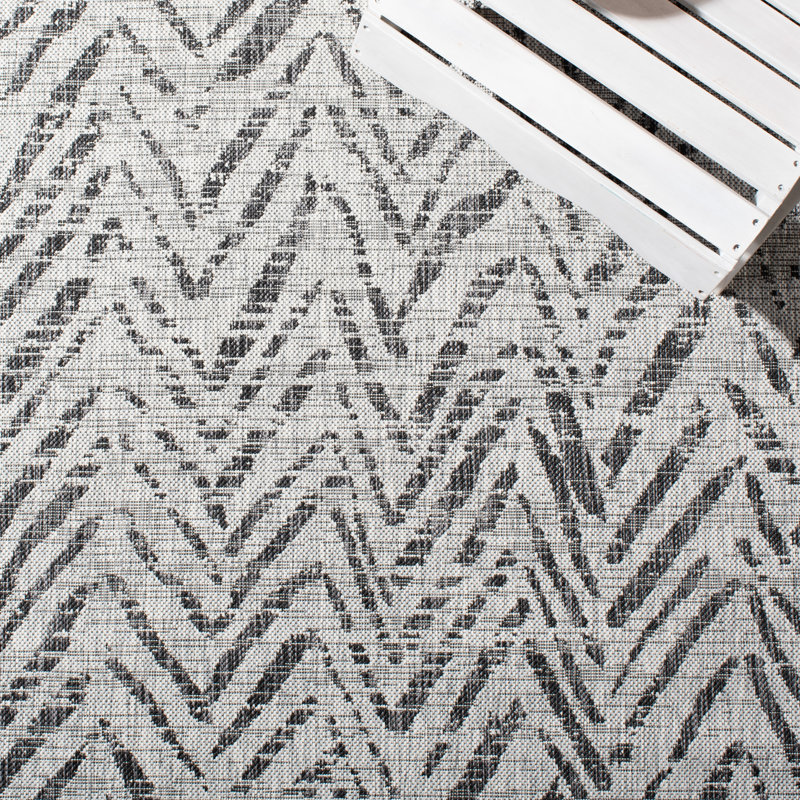 Tapis d'intérieur / extérieur Smeltertown Performance Chevron, Rond 7 pi 1 po