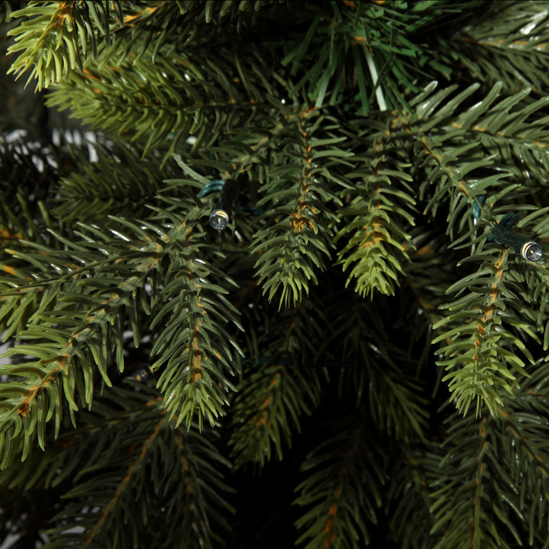30' Christmas Tree