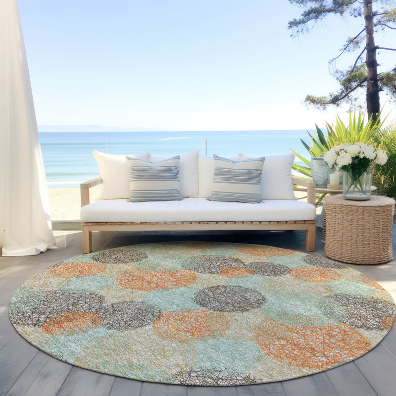 Chayden Washable Geometric Indoor / Outdoor Rug, Round 8'