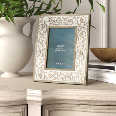 Arlynes Beige Wood Embossed Picture Frame